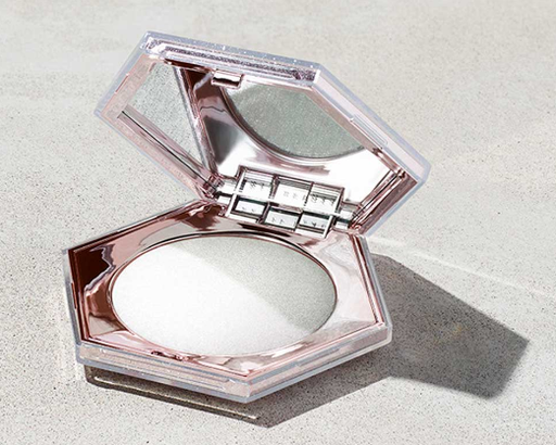 هايلايتر فينتي بيوتي Fenty Beauty - DIAMOND BOMB ALL-OVER DIAMOND VEIL